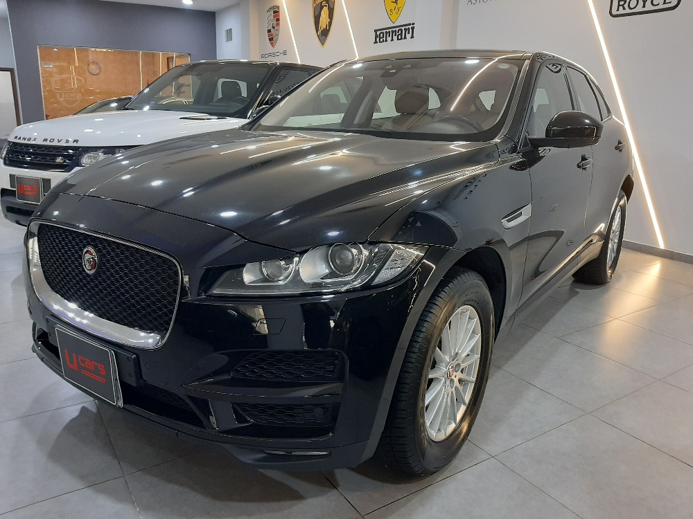 جاگوار F-Pace